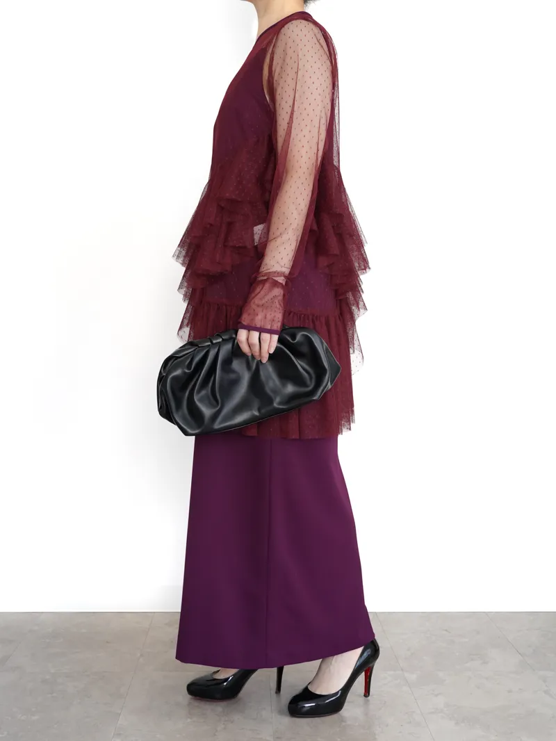Ameri VINTAGE（アメリ ヴィンテージ）TULLE FRILL TOP SET DRESS（ボルドー/M）モデル側面
