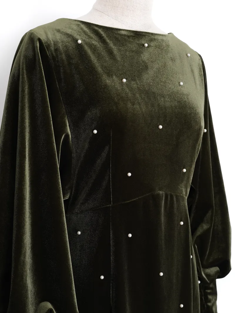 Ameri VINTAGE（アメリ ヴィンテージ）BACK OPEN PEARL VELOUR DRESS（カーキ/S）トルソーバストアップ