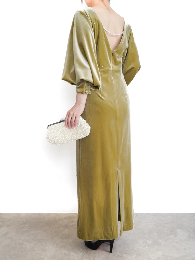 Ameri VINTAGE（アメリ ヴィンテージ）BACK OPEN PEARL VELOUR DRESS（ピスタチオ/M）全身背面