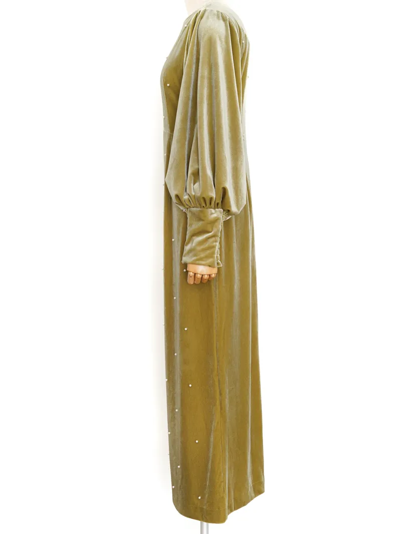 Ameri VINTAGE（アメリ ヴィンテージ）BACK OPEN PEARL VELOUR DRESS（ピスタチオ/M）トルソー側面