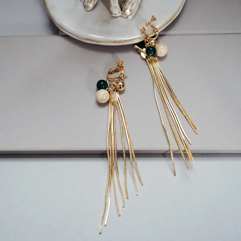 NO BRAND（ノーブランド）ゴールドフリンジイヤリング