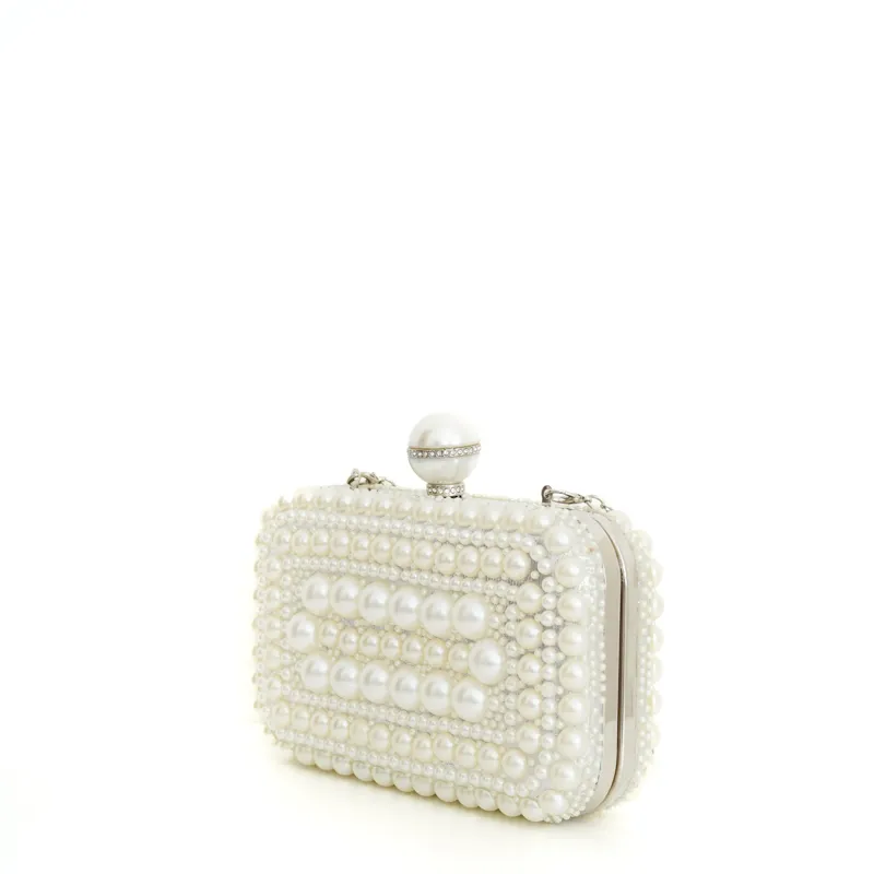 NO BRAND（ノーブランド）パールボックスクラッチバッグ（ホワイト/シルバー）